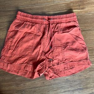 BURNT ORANGE CARGO SHORTS